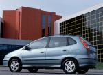 Nissan Almera Tino 2000 года